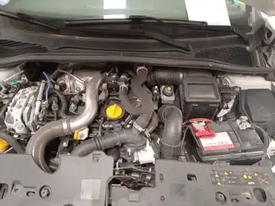 Veículo de Sucata renault clio iv renault sport do ano 2018 alimentado m5m401