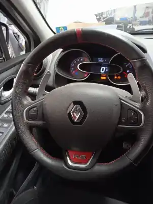 Veículo de Sucata renault clio iv renault sport do ano 2018 alimentado m5m401