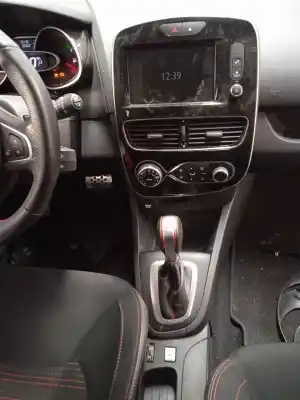 Veículo de Sucata renault clio iv renault sport do ano 2018 alimentado m5m401