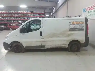 Veículo de Sucata renault trafic combi (ab 4.01) passenger privilege  combi corto do ano 2013 alimentado m9r630