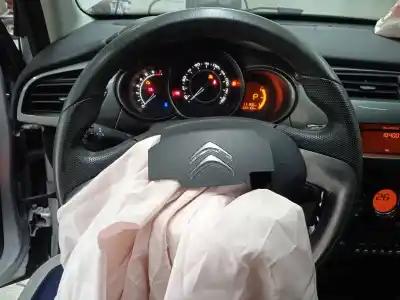 Sloopvoertuig citroen c3 exclusive van het jaar 2010 aangedreven 5fs