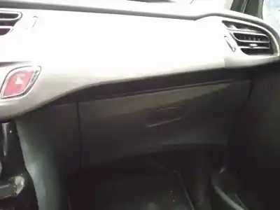 Sloopvoertuig citroen c3 exclusive van het jaar 2010 aangedreven 5fs