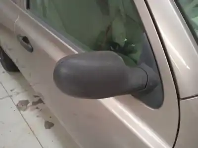 Veículo de Sucata nissan micra (k12e) acenta do ano 2006 alimentado cr12de