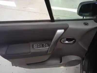 Veículo de Sucata renault scenic ii grand emotion do ano 2006 alimentado f9q804