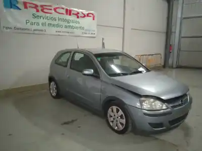 Veicolo di demolizione opel corsa c cosmo dell'anno 2004 alimentato z13dt