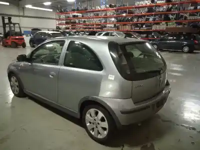 Veicolo di demolizione opel corsa c cosmo dell'anno 2004 alimentato z13dt