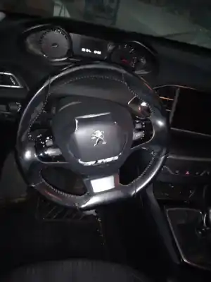 Veículo de Sucata peugeot 308 sw active do ano 2016 alimentado bhz