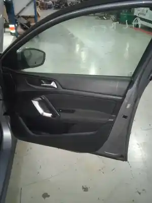 Veículo de Sucata peugeot 308 sw active do ano 2016 alimentado bhz