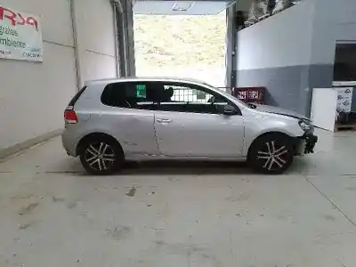 Vehicul casat volkswagen golf vi (5k1) advance al anului 2008 alimentat cbdc