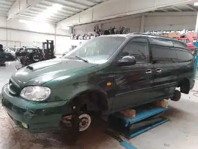 Veículo de Sucata kia carnival td ls do ano 2000 alimentado j3