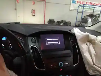 Sloopvoertuig ford focus lim. (cb8) trend van het jaar 2016 aangedreven xxda