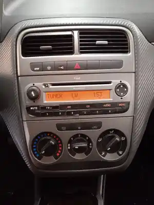 Veículo de Sucata fiat punto (evo) (199) dynamic do ano 2009 alimentado 199a2000