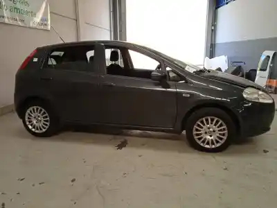 Veículo de Sucata fiat punto (evo) (199) dynamic do ano 2009 alimentado 199a2000