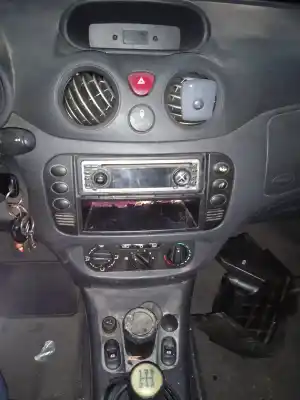 Veículo de Sucata citroen c3 1.4 hdi exclusive do ano 2003 alimentado 8hx