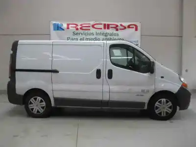 Veículo de Sucata RENAULT TRAFIC COMBI (AB 4.01) 9 - plazas (L1H1) 2.9t Combi corto do ano 2006 alimentado 