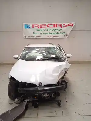 Здавання транспортного засобу skoda octavia combi (5e5) elegance року 2015 потужний clh