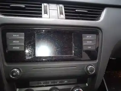 Здавання транспортного засобу skoda octavia combi (5e5) elegance року 2015 потужний clh
