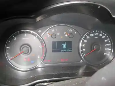 Veículo de Sucata kia carens ( ) concept do ano 2015 alimentado d4fd