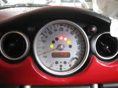 Scrapping Vehicle bmw mini cabrio (r52) cooper of the year 2005 powered w10b16a