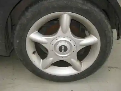 Scrapping Vehicle bmw mini cabrio (r52) cooper of the year 2005 powered w10b16a