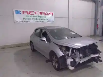 Sloopvoertuig peugeot 308 allure van het jaar 2011 aangedreven 9hr