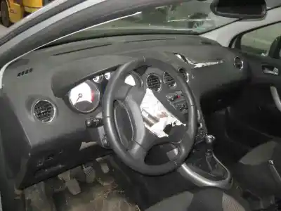 Sloopvoertuig peugeot 308 allure van het jaar 2011 aangedreven 9hr