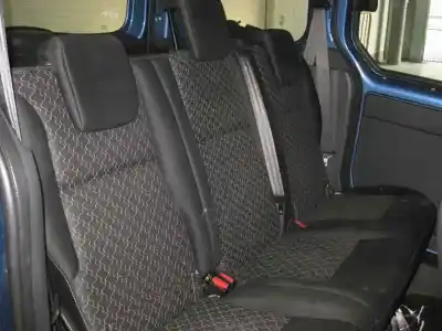 Здавання транспортного засобу renault kangoo expression року 2010 потужний k9k808