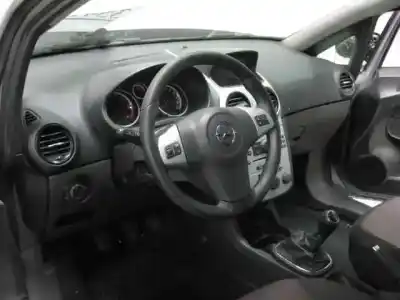 Здавання транспортного засобу opel corsa d cosmo року 2008 потужний z17dtr