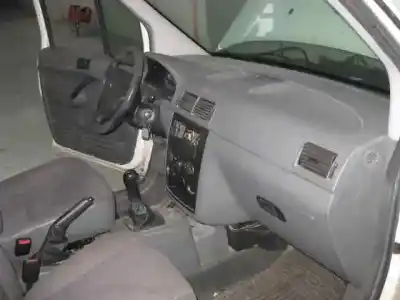 Veículo de Sucata ford tourneo connect (tc7) kombi corta do ano 2006 alimentado bhpa