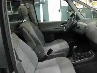 Scrapping Vehicle renault espace iv (jk0) grand espace dynamique of the year 2002 powered p9x701