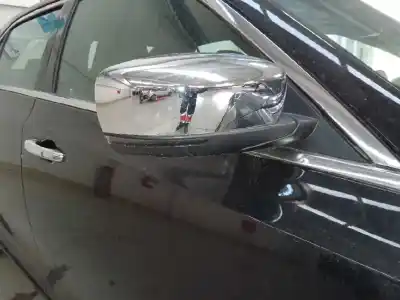 Здавання транспортного засобу lancia thema platinum року 2012 потужний exf