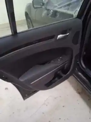 Здавання транспортного засобу lancia thema platinum року 2012 потужний exf