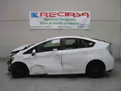 Утилизация автомобиля TOYOTA PRIUS (NHW30) Plug-in Hybrid Advance года 2012 питание 2ZR