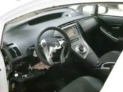 Scrapping Vehicle toyota prius (nhw30) plug-in hybrid advance of the year 2012 powered 2zr