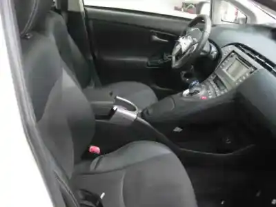 Scrapping Vehicle toyota prius (nhw30) plug-in hybrid advance of the year 2012 powered 2zr