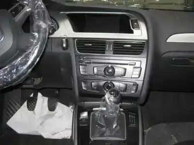 Veículo de Sucata audi a4 berlina (b8) básico do ano 2010 alimentado caga