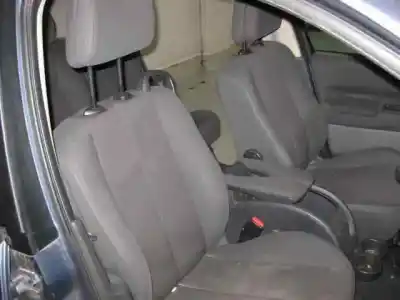 Veicolo di demolizione renault scenic ii exception dell'anno 2008 alimentato f9q818