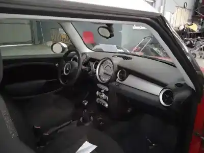 Scrapping Vehicle mini clubman (r55) cooper d of the year 2009 powered 9hz