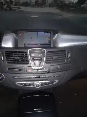 Veículo de Sucata renault laguna coupe gt do ano 2011 alimentado m9r820