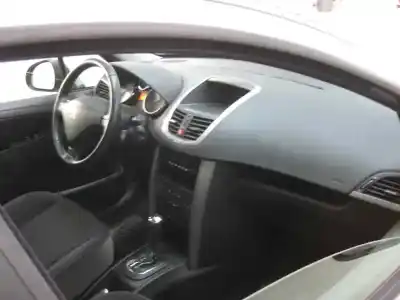 Scrapping Vehicle peugeot 207 xs pack of the year 2007 powered 5fw