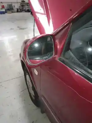 Veículo de Sucata kia carnival td ls do ano 2002 alimentado j3