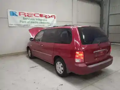 Veículo de Sucata kia carnival td ls do ano 2002 alimentado j3