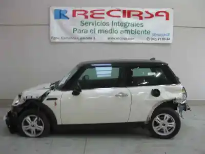 Здавання транспортного засобу mini mini (r50,r53) cooper року 2005 потужний w10b16ab