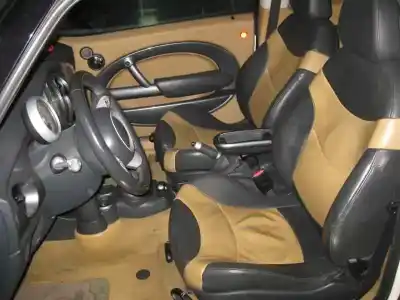 Здавання транспортного засобу mini mini (r50,r53) cooper року 2005 потужний w10b16ab