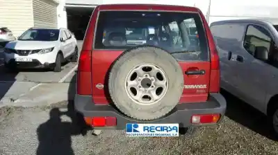 Véhicule à la ferraille nissan terrano/terrano.ii (r20) avenue de l'année 1994 alimenté td27ti