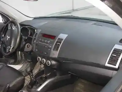 Scrapping Vehicle mitsubishi outlander (cw0) 2.0 di-d intense of the year 2009 powered bsy