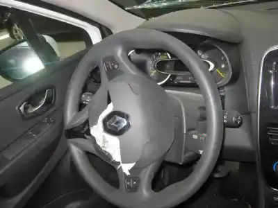 Sloopvoertuig renault clio iv authentique van het jaar 2015 aangedreven k9k612