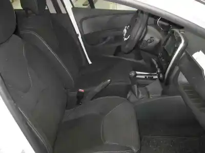 Sloopvoertuig renault clio iv authentique van het jaar 2015 aangedreven k9k612