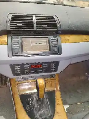 Veículo de Sucata bmw x5 (e53) 3.0d do ano 2002 alimentado m57306d1