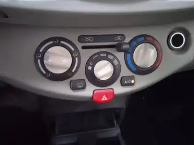 Veículo de Sucata nissan micra (k12e) acenta do ano 2014 alimentado cr12de